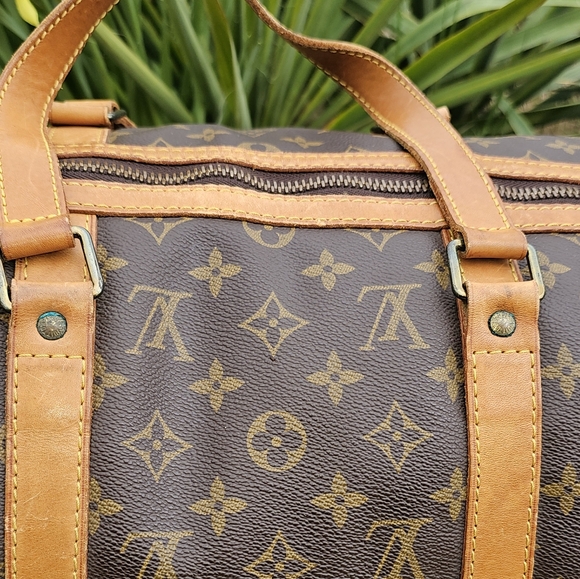 Louis Vuitton Monogram Keepall 45 Duffle Bag, Dustbag & Strap Included.🇫🇷 - Picture 10 of 16